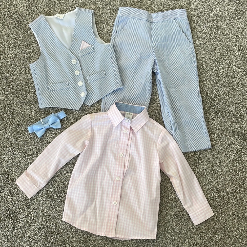 Four piece set for toddlers size 24 months